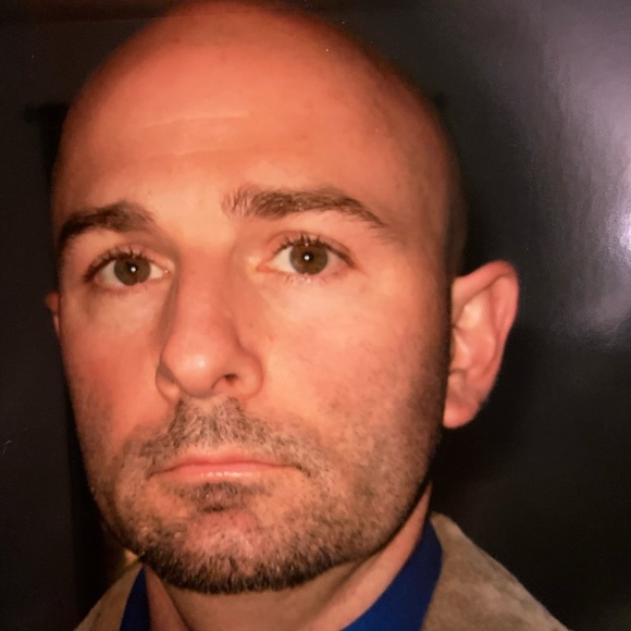 Meet your Posher, Dennis - Picture 3 of 4